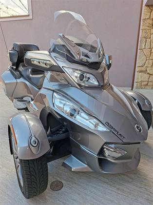 CAN-AM SPYDER RT-S 